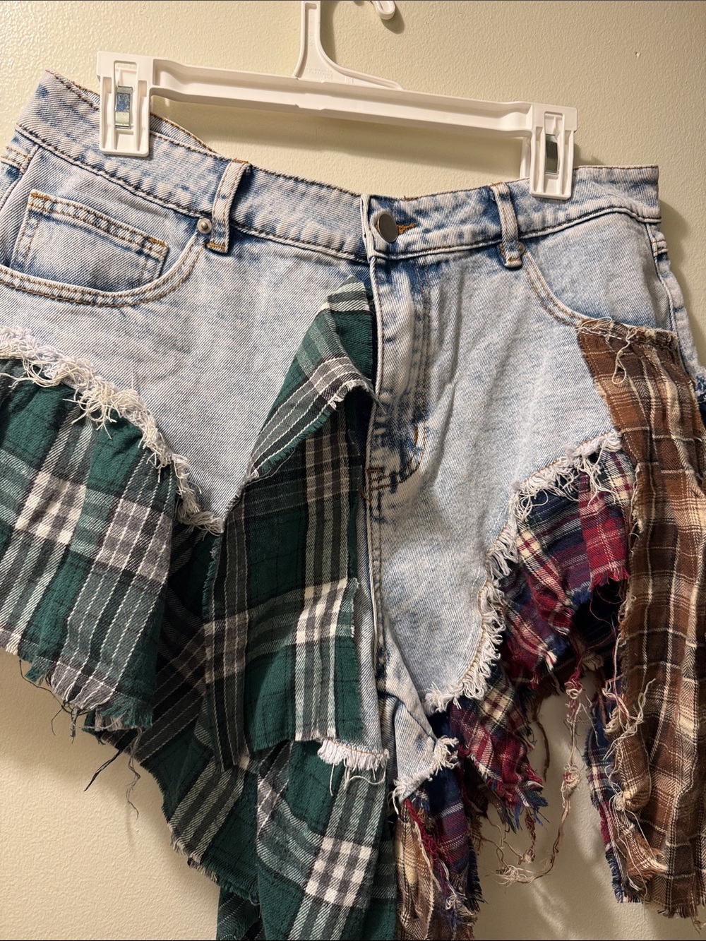 Fashion Nova Light Wash Denim Skort with Green, Brown Navy Plaid Ruffles size15 - Picture 3 of 7
